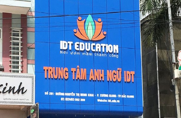 Vai trò của bảng biển trung trâm tiếng Anh